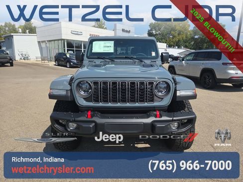 New 2025 Jeep Gladiator Rubicon image 2