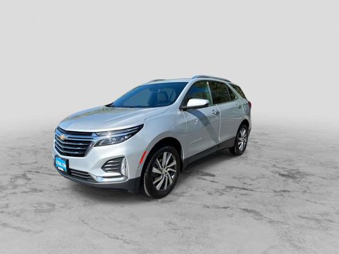 Used 2022 Chevrolet Equinox Premier AWD/4WD image 4