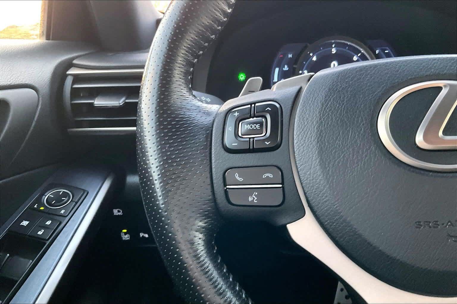 Used 2020 Lexus IS 300 F Sport w/ Blackline Edition AWD/4WD image 22
