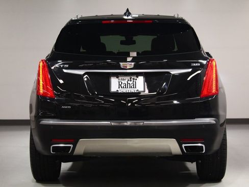 Used 2017 Cadillac XT5 Platinum image 12