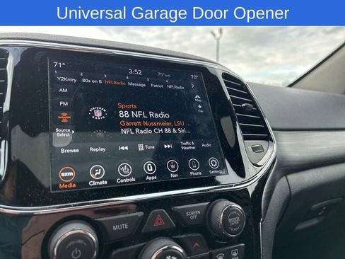 Used 2020 Jeep Grand Cherokee Altitude image 13