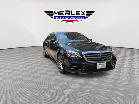 Used 2019 Mercedes-Benz S 560 4MATIC Sedan w/ AMG Line Exterior image 2