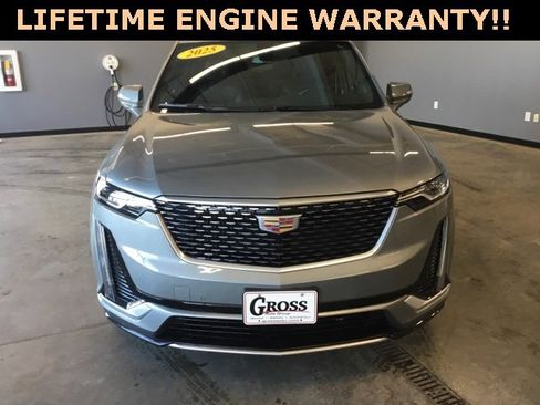 Used 2025 Cadillac XT6 Premium Luxury image 4