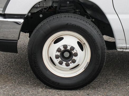 Used 2014 Ford E-350 and Econoline 350 Super Duty w/ Power Windows & Locks Group image 33