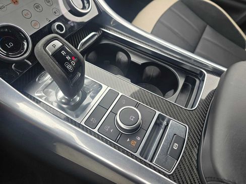 Used 2022 Land Rover Range Rover Sport HST AWD/4WD image 32