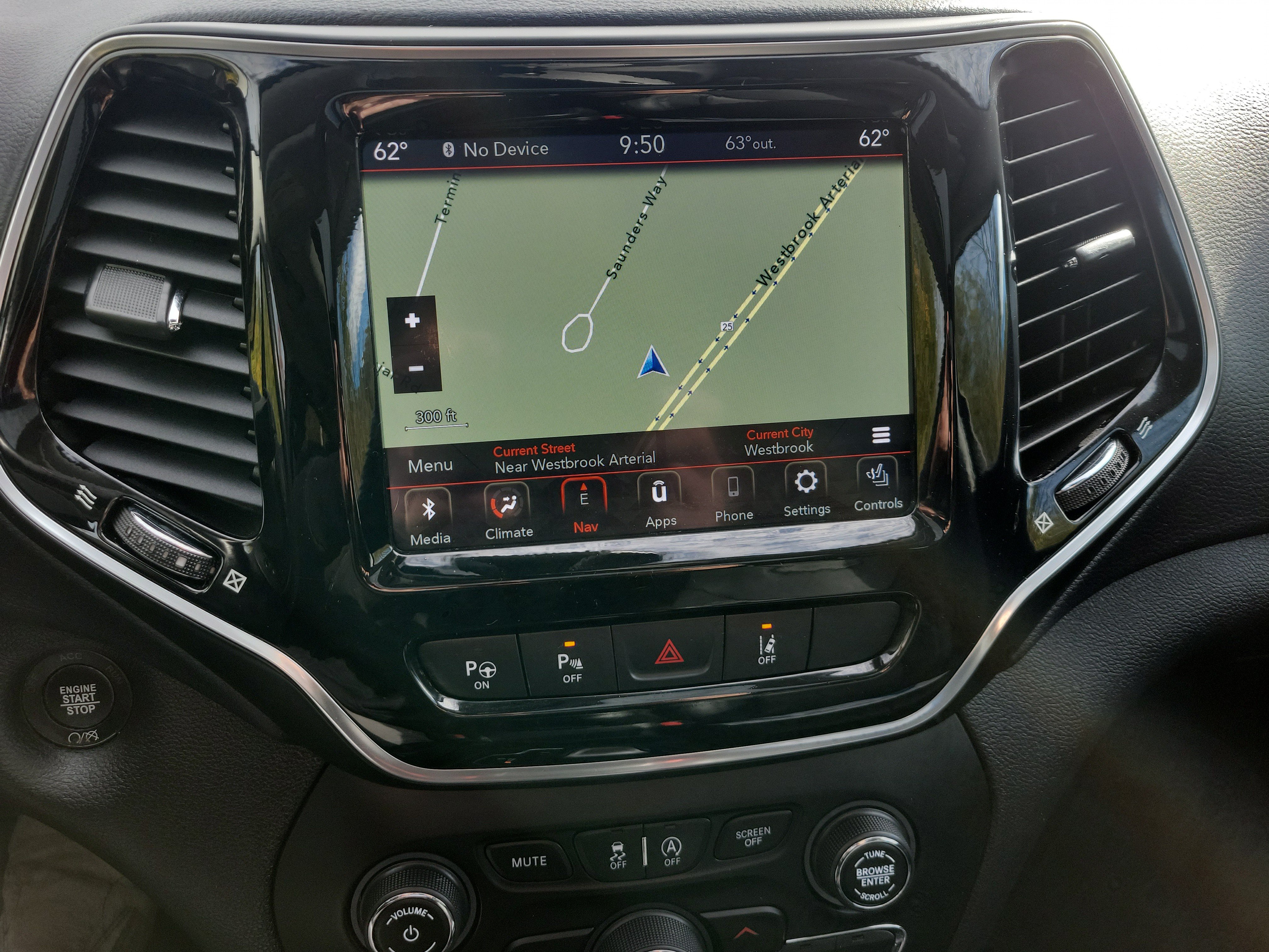 Used 2020 Jeep Cherokee Limited w/ Technology Group AWD/4WD image 27