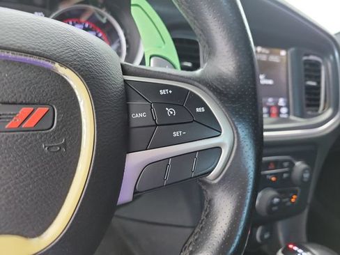 Used 2018 Dodge Charger R/T RWD image 21