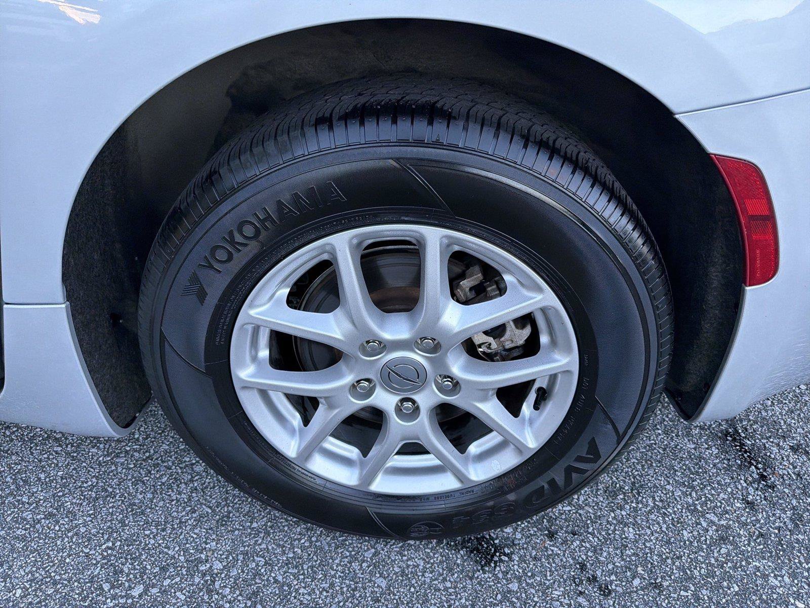 Used 2024 Chrysler Pacifica Touring-L FWD image 18