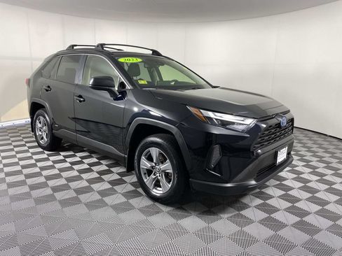 Used 2023 Toyota RAV4 LE AWD/4WD image 1