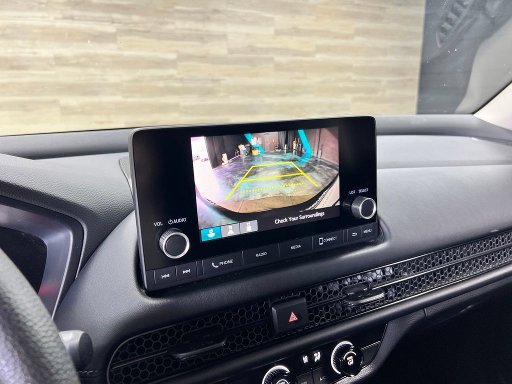 Used 2024 Honda HR-V LX image 11