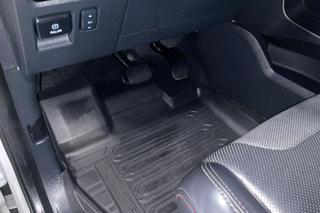 Used 2025 Ford F150 Raptor AWD/4WD image 38