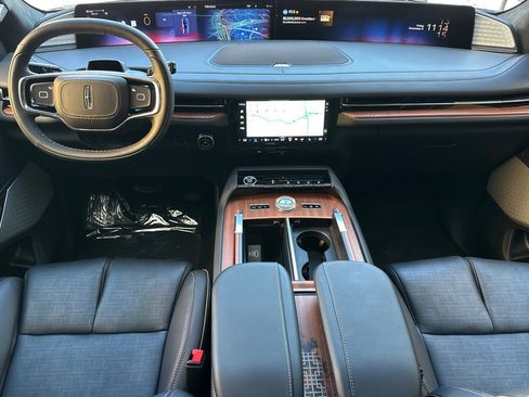 New 2025 Lincoln Navigator Black Label image 12