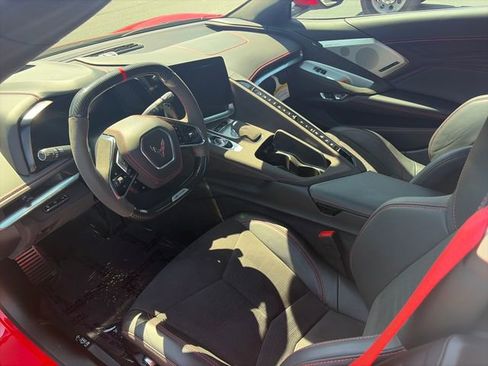 Used 2025 Chevrolet Corvette Z06 RWD image 28