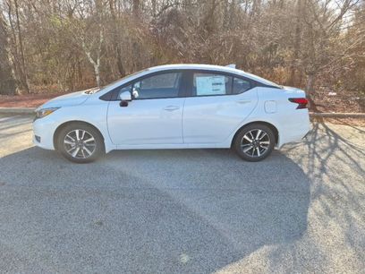 New 2025 Nissan Versa SV