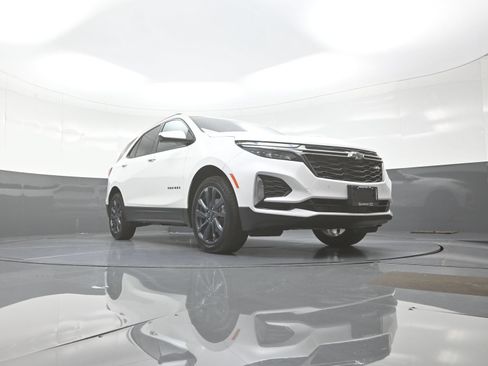 Used 2022 Chevrolet Equinox RS AWD/4WD image 10