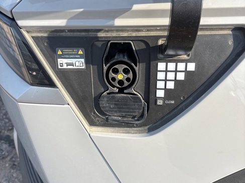 Certified 2022 Hyundai Ioniq 5 SE image 21