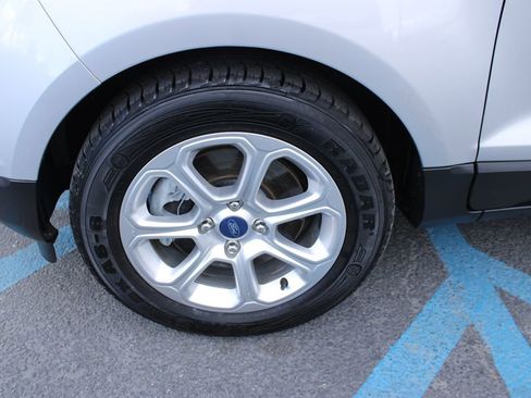 Used 2019 Ford EcoSport SE w/ SE Convenience Package image 10