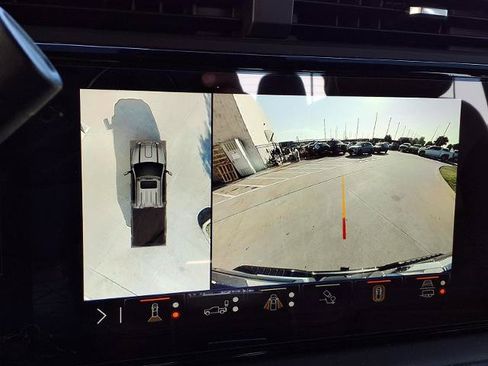 Used 2025 GMC Sierra 2500 Denali Ultimate AWD/4WD image 6