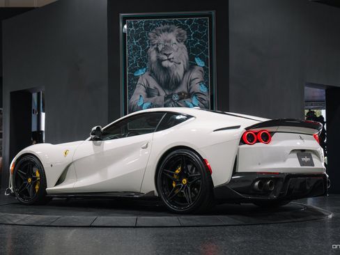 Used 2018 Ferrari 812 Superfast image 3