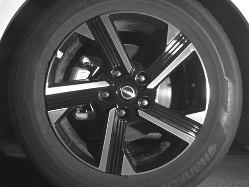 Used 2025 Nissan Sentra SV image 12