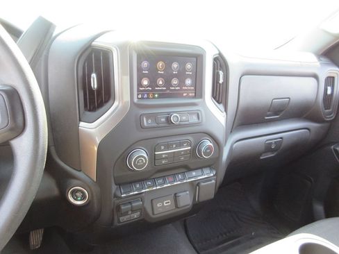 Certified 2024 Chevrolet Silverado 2500 Custom w/ Custom Value Package AWD/4WD image 28