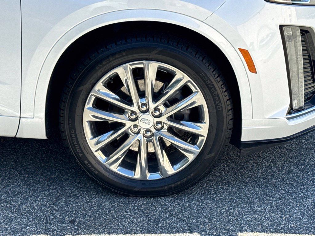 Used 2021 Cadillac XT6 Premium Luxury AWD/4WD image 12