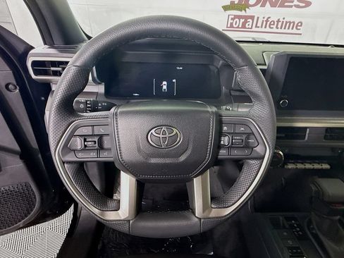 Certified 2025 Toyota Tacoma TRD Sport AWD/4WD image 22