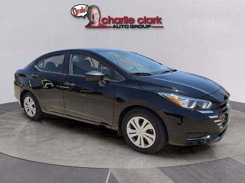 Used 2023 Nissan Versa S w/ Trunk Package FWD image 9