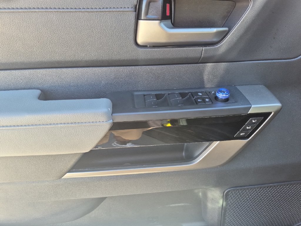 Used 2024 Toyota Tundra Limited w/ Power Package RWD image 11