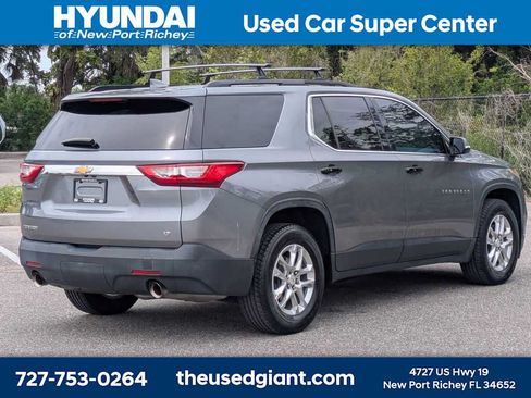 Used 2019 Chevrolet Traverse LT FWD image 5