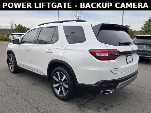 Used 2025 Honda Pilot Touring image 5