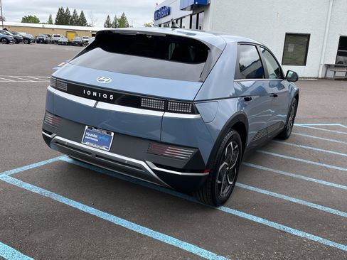 Certified 2024 Hyundai Ioniq 5 SEL RWD image 5