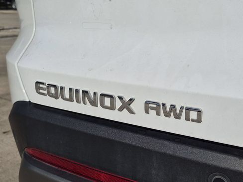 Used 2025 Chevrolet Equinox LT AWD/4WD image 6