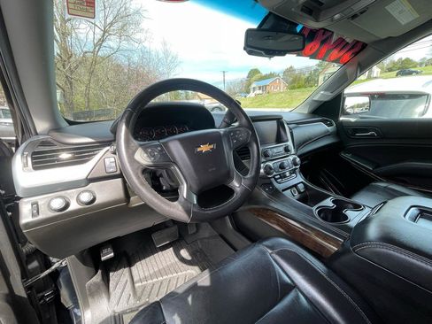 Used 2019 Chevrolet Tahoe LT image 18