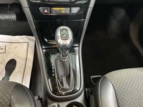 Used 2019 Buick Encore Preferred AWD/4WD image 17