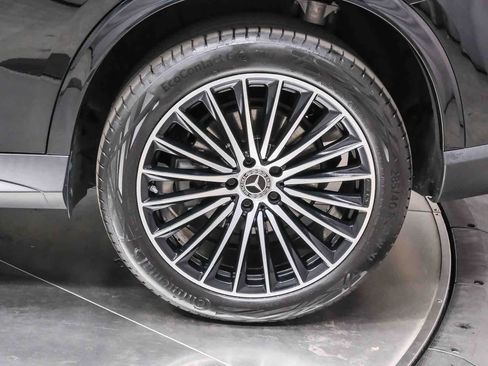 Used 2023 Mercedes-Benz GLC 300 image 9