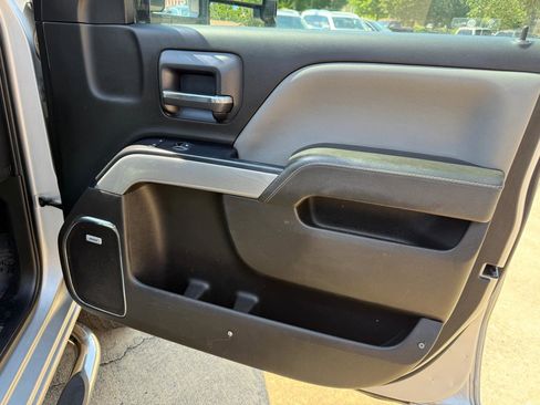 Used 2018 Chevrolet Silverado 2500 LTZ w/ LTZ Plus Package AWD/4WD image 20