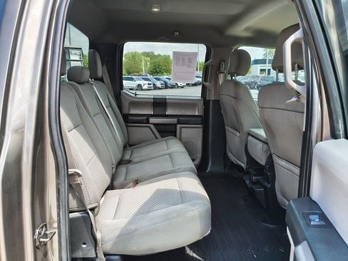 Used 2018 Ford F150 XLT w/ Trailer Tow Package AWD/4WD image 9