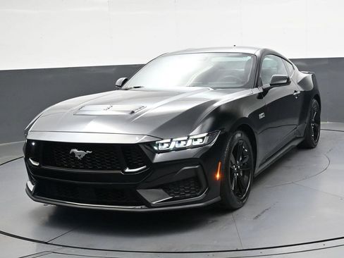 Used 2024 Ford Mustang GT image 8