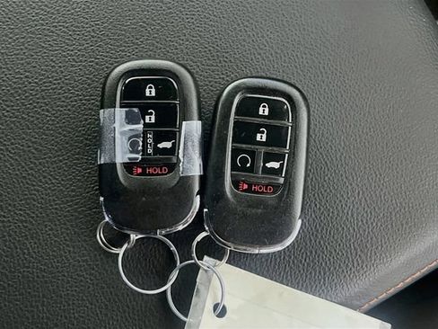 Used 2025 Honda CR-V Sport-L image 33