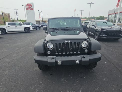 Used 2017 Jeep Wrangler Sport w/ Quick Order Package 24S AWD/4WD image 26
