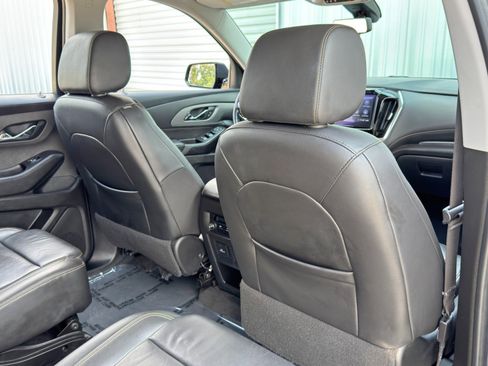 Used 2020 Chevrolet Traverse RS image 39