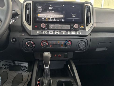 Used 2026 Nissan Frontier SV w/ Tow Package image 12