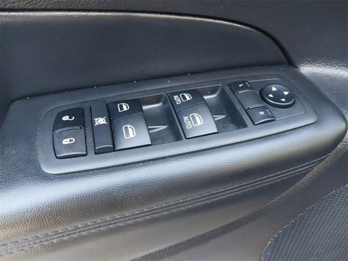 Used 2022 Jeep Grand Cherokee Limited image 20