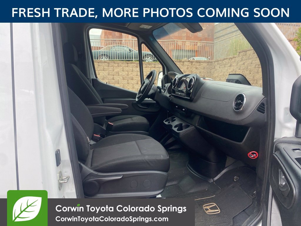 Used 2025 Mercedes-Benz Sprinter 2500 image 9