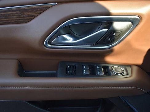 Used 2023 Chevrolet Tahoe High Country image 13