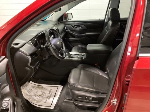 Used 2018 Chevrolet Traverse Premier image 22