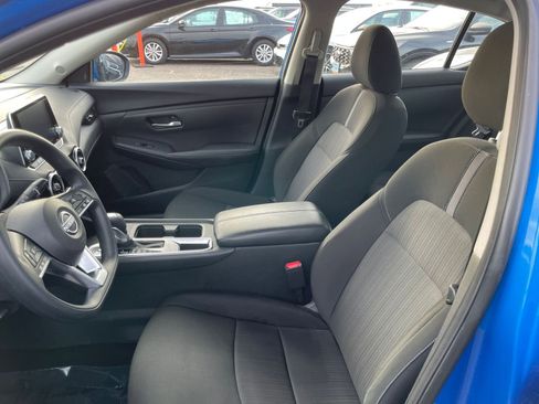 Used 2025 Nissan Sentra SV image 35