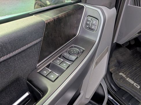 Used 2021 Ford F150 Lariat w/ Equipment Group 502A High image 14