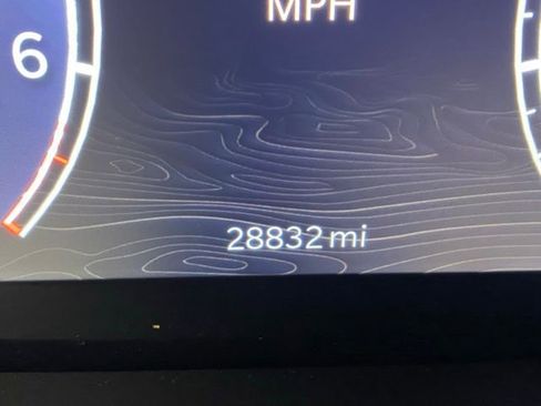 Used 2023 Jeep Grand Cherokee Altitude image 31